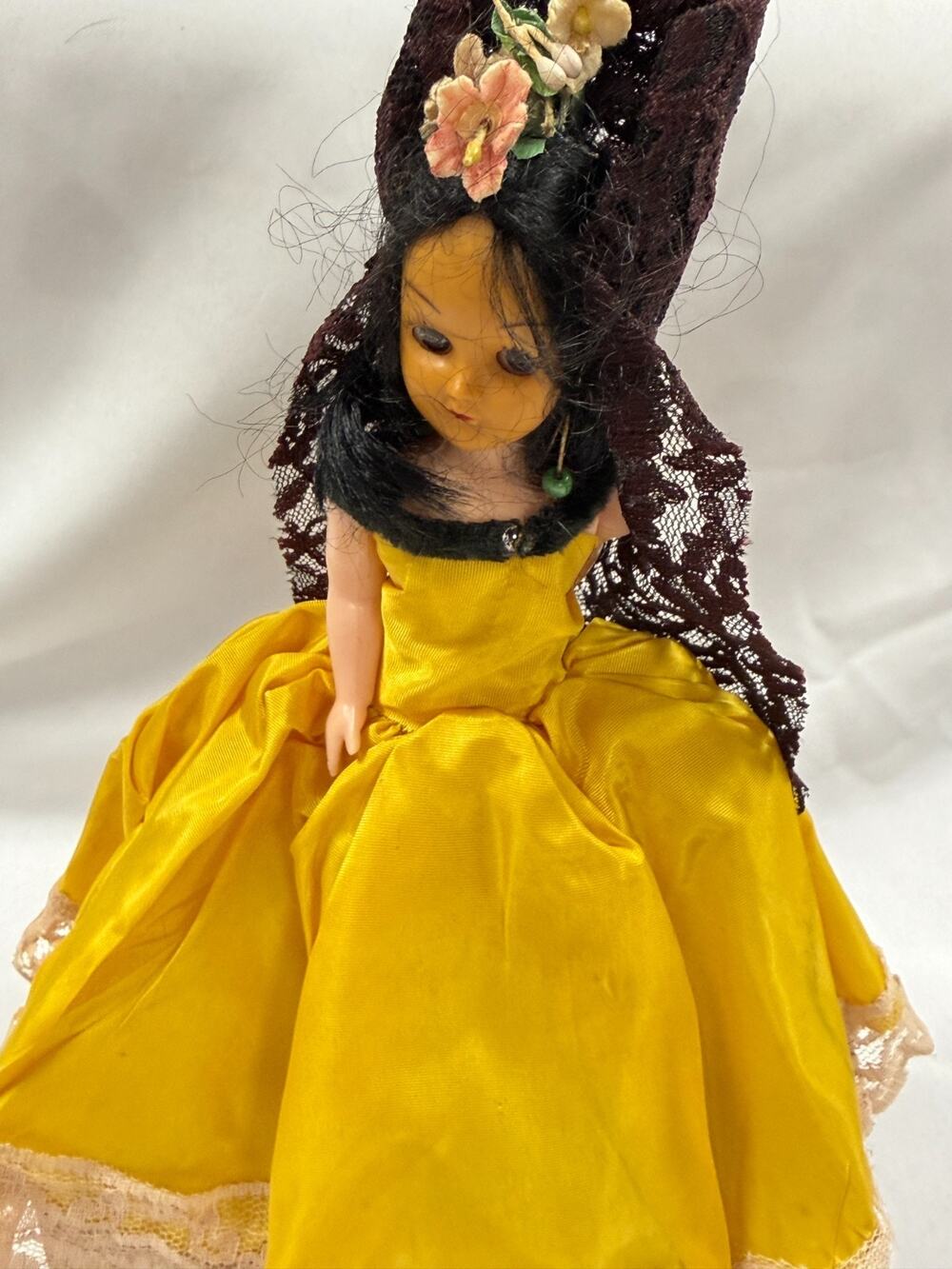 Vintage Ethnic Costume Doll Unmarked Sleep Eyes 7 Inch Free Standing Yellow